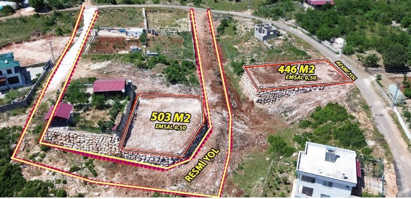 ASLAN'DAN ASLANLI DA MERKEZİ KONUMDA VİLLA İMARLI PARSELLER