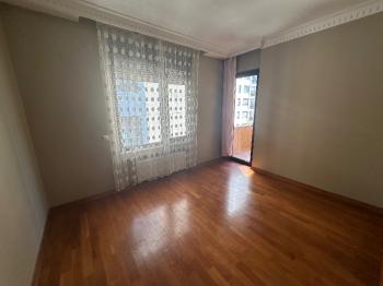 FENERYOLU’NDA MÜKEMMEL KONUMDA KİRALIK EBV. BANYOLU 3+1