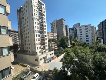 FENERYOLU’NDA MÜKEMMEL KONUMDA KİRALIK EBV. BANYOLU 3+1
