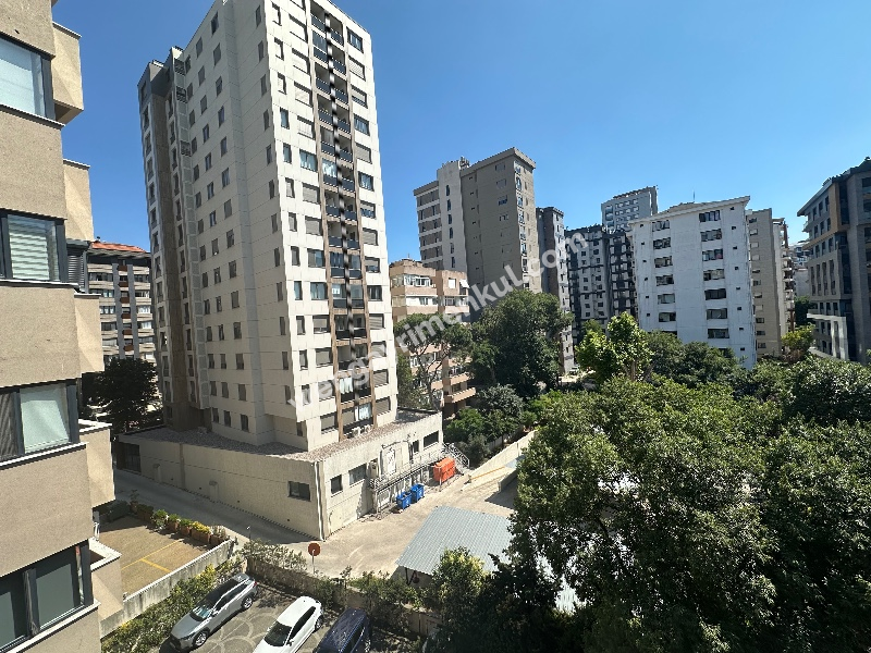 FENERYOLU’NDA MÜKEMMEL KONUMDA KİRALIK EBV. BANYOLU 3+1