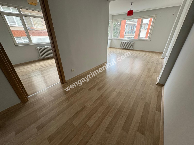 Yoğurtçu Parkına Yakın, Bakımlı, Aydınlık, Köşe Konumda Kiralık 2+1