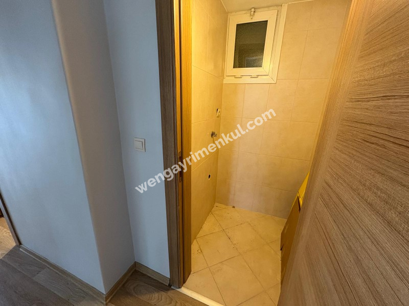 Yoğurtçu Parkına Yakın, Bakımlı, Aydınlık, Köşe Konumda Kiralık 2+1