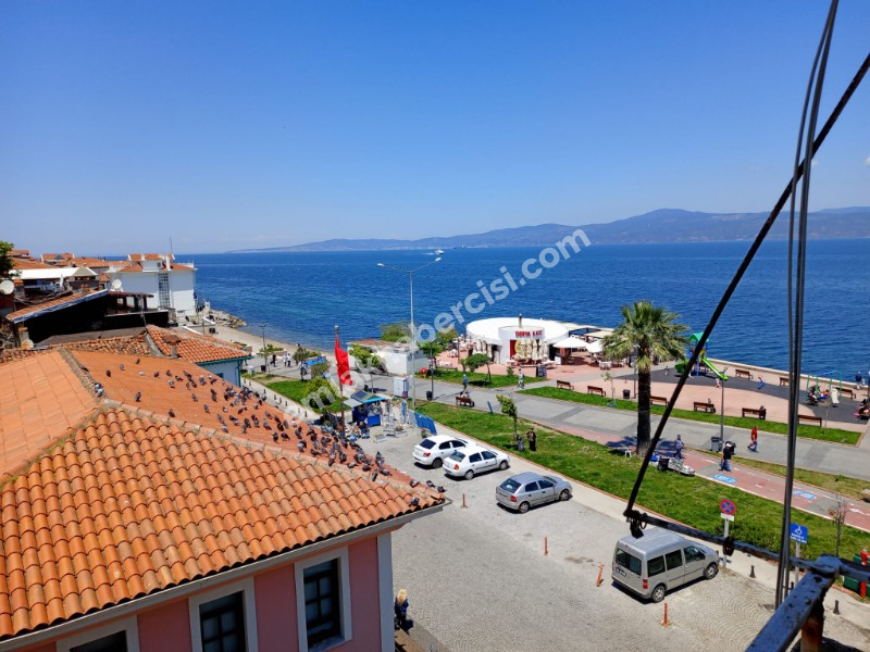 EMLAK HABERCİSİ 'NDEN MUDANYA HALİTPAŞA'DA SAHİLDE ÖN SIRADA PANORAMİK DENİZ MANZARALI 2+1 