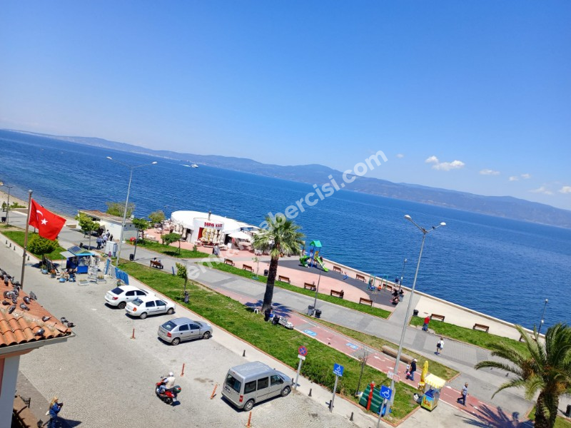 EMLAK HABERCİSİ 'NDEN MUDANYA HALİTPAŞA'DA SAHİLDE ÖN SIRADA PANORAMİK DENİZ MANZARALI 2+1 