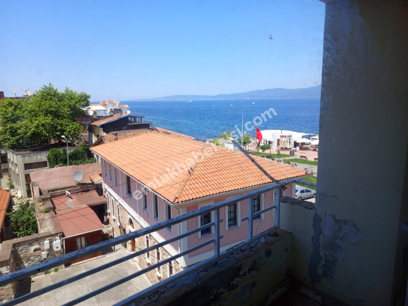 EMLAK HABERCİSİ 'NDEN MUDANYA HALİTPAŞA'DA SAHİLDE ÖN SIRADA PANORAMİK DENİZ MANZARALI 2+1 