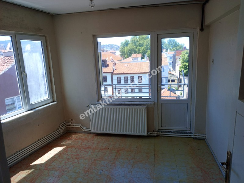 EMLAK HABERCİSİ 'NDEN MUDANYA HALİTPAŞA'DA SAHİLDE ÖN SIRADA PANORAMİK DENİZ MANZARALI 2+1 