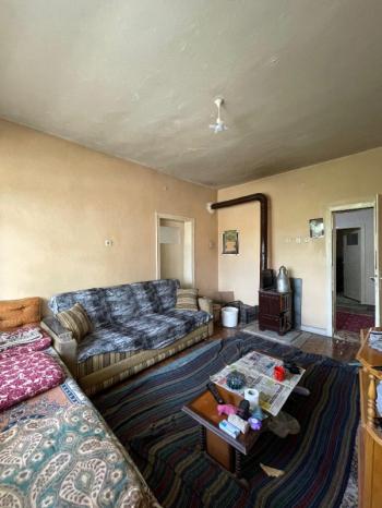 AFYON ÜÇOK EMLAKTAN FATİH MAH SATILIK 325M² ARSA ÜZERİNDE 3+1 MÜSTAKİL EV