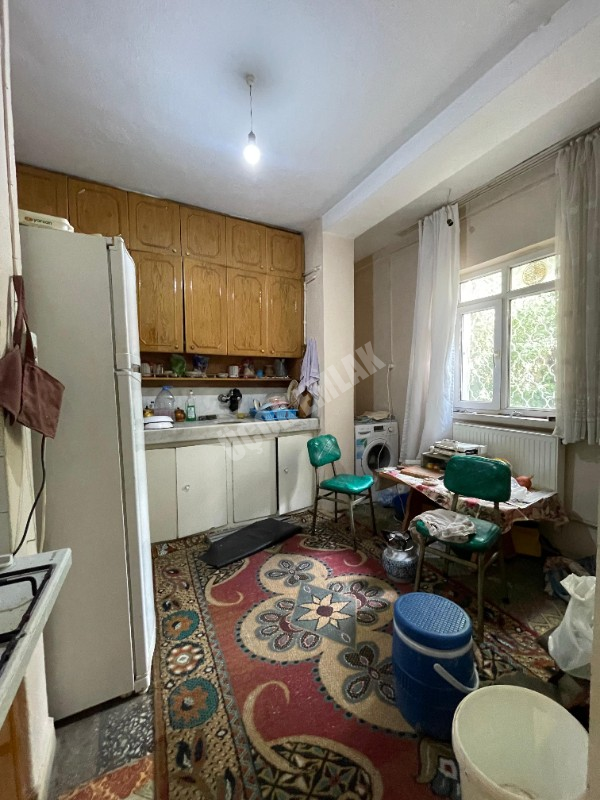 AFYON ÜÇOK EMLAKTAN FATİH MAH SATILIK 325M² ARSA ÜZERİNDE 3+1 MÜSTAKİL EV
