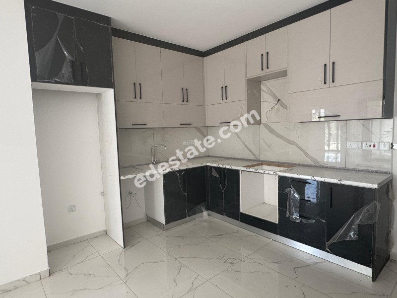 Lefkoşa Küçük Kaymaklı'da Türk Koçanlı Satılık 2+1 YENİ Daire