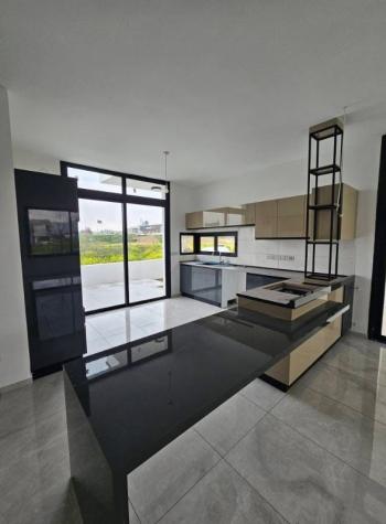 HAMİTKÖY SATILIK 3+1 KÖŞE VİLLA