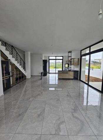 HAMİTKÖY SATILIK 3+1 KÖŞE VİLLA