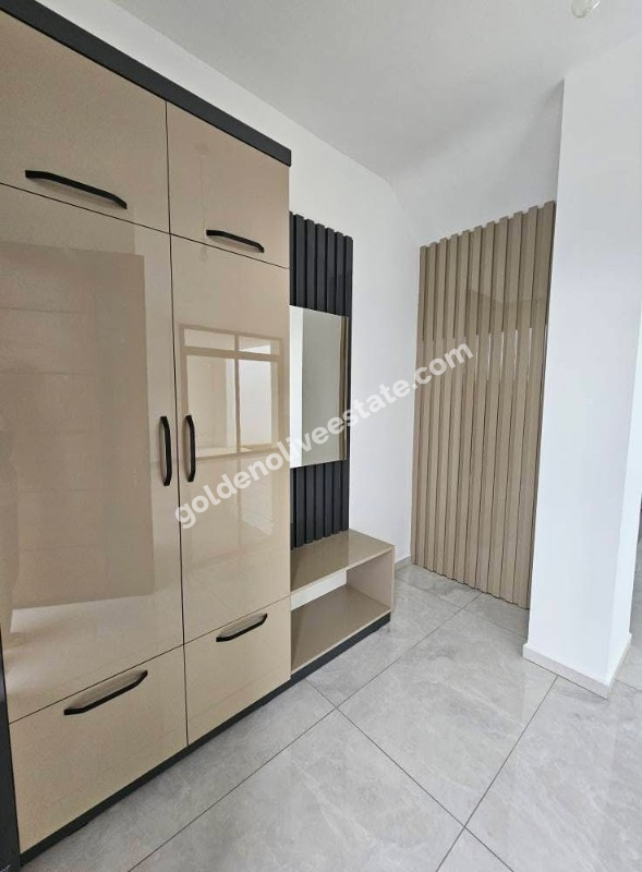 HAMİTKÖY SATILIK 3+1 KÖŞE VİLLA