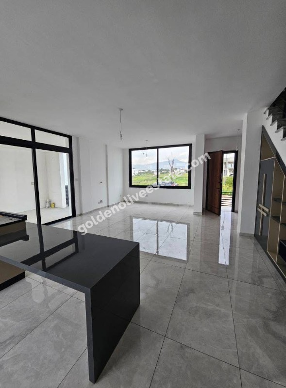 HAMİTKÖY SATILIK 3+1 KÖŞE VİLLA