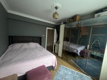 EMLAK HABERCİSİ' NDEN GÜZELYALI TAM MERKEZDE İDO'YA SAHİLE 100 ADIM SATILIK ARA KAT  3+1 DAİRE