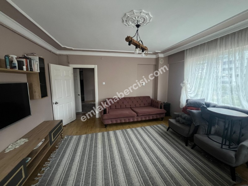 EMLAK HABERCİSİ' NDEN GÜZELYALI TAM MERKEZDE İDO'YA SAHİLE 100 ADIM SATILIK ARA KAT  3+1 DAİRE