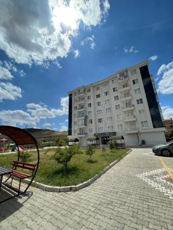 AFYON ÜÇOK EMLAKTAN KANLICA MAH SATILIK 4+1 SIFIR LÜX DAİRE