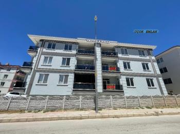 AFYON ÜÇOK EMLAKTAN HARBİŞ GAZİ MAH SATILIK SIFIR 3+1 DAİRELER 