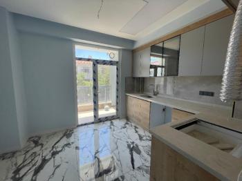 AFYON ÜÇOK EMLAKTAN HARBİŞ GAZİ MAH SATILIK SIFIR 3+1 DAİRELER 