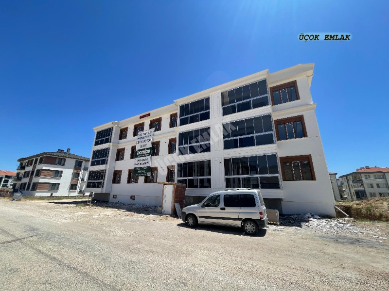 AFYON ÜÇOK EMLAKTAN KANLICA MAH SATILIK SIFIR 3+1 LÜX DAİRELER