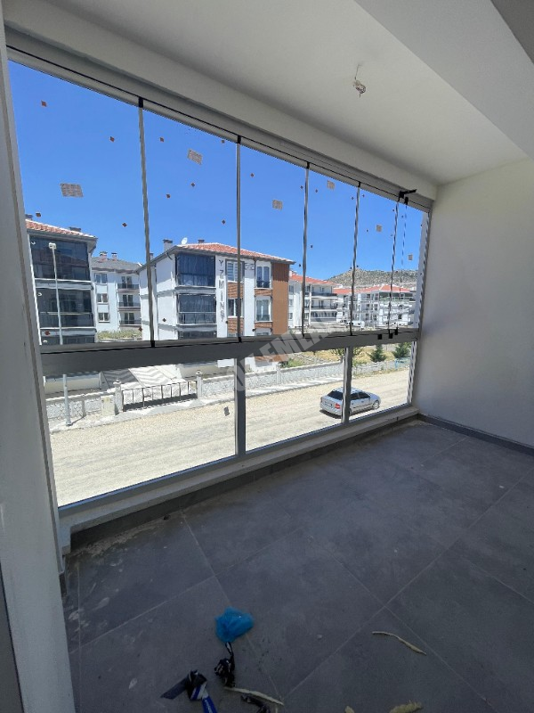 AFYON ÜÇOK EMLAKTAN KANLICA MAH SATILIK SIFIR 3+1 LÜX DAİRELER