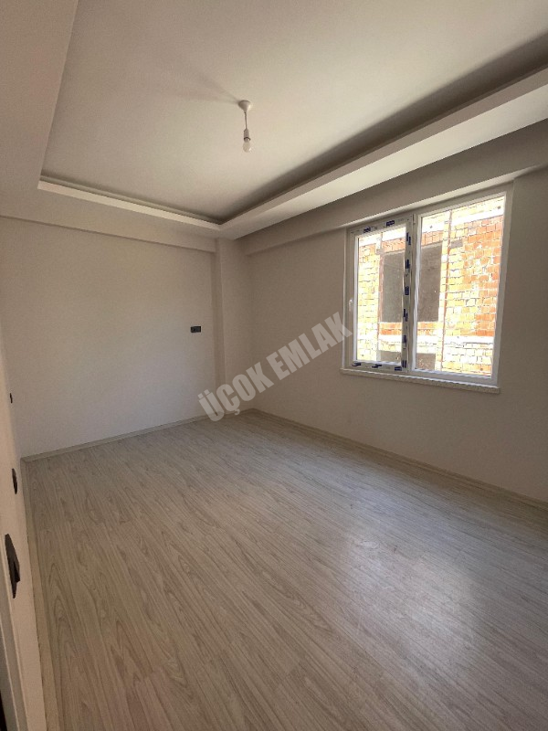 AFYON ÜÇOK EMLAKTAN HARBİŞ GAZİ MAH SATILIK SIFIR 3+1 DAİRELER 