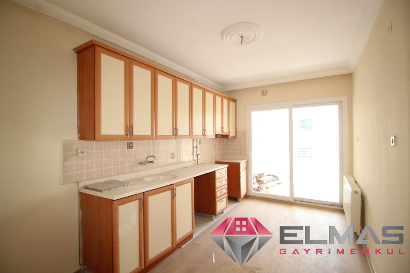 Elmas’tan Menteş’te Deniz Manzaralı Doğalgazlı Bağımsız 3+1