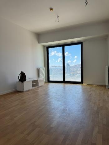 BOŞ DAİRE AND PASTEL’DE HEMEN TAŞININ SABİHA GÖKÇEN HAVALİMANI METROSUNA  ÇOK YAKIN