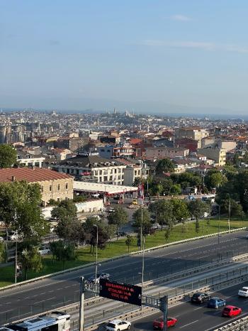 Mint E-5 Emsallerinden Uygun 1+1 Satılık Daire