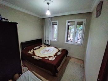Yeşilyurt Merkezinde Satılık 2 +1 Daire 