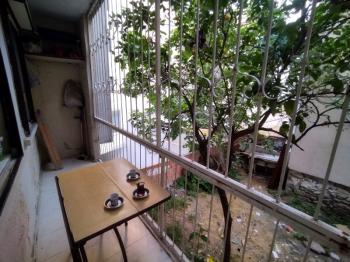 Yeşilyurt Merkezinde Satılık 2 +1 Daire 