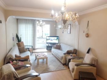 Yeşilyurt Merkezinde Satılık 2 +1 Daire 