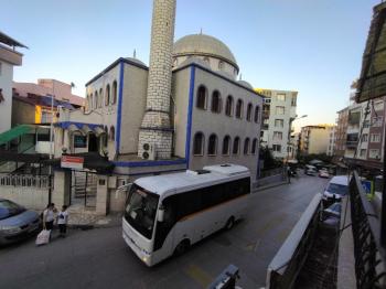 Yeşilyurt Merkezinde Satılık 2 +1 Daire 