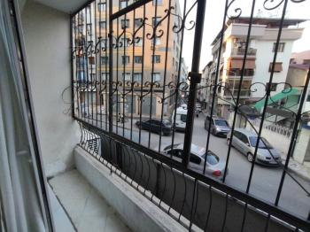 Yeşilyurt Merkezinde Satılık 2 +1 Daire 