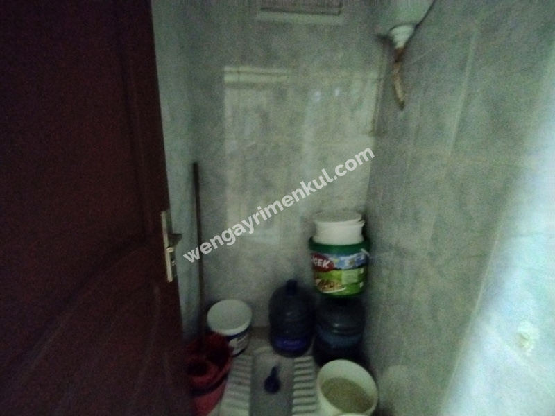Yeşilyurt Merkezinde Satılık 2 +1 Daire 