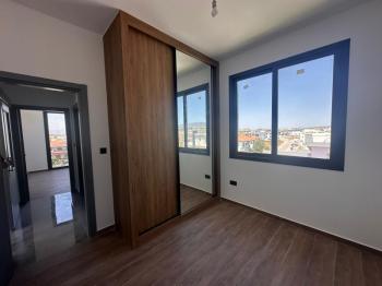 LEFKOŞA GÖNYELİ BÖLGESİNDE SATILIK  YENİ SIFIR TÜRK MALI  PENTHOUSE DAİRE 