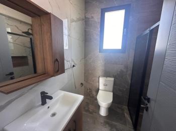 LEFKOŞA GÖNYELİ BÖLGESİNDE SATILIK  YENİ SIFIR TÜRK MALI  PENTHOUSE DAİRE 