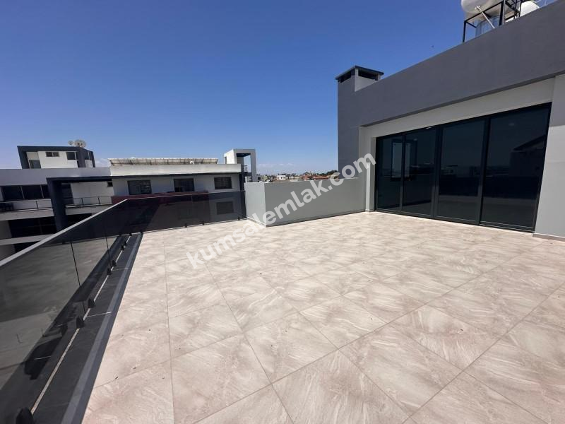 LEFKOŞA GÖNYELİ BÖLGESİNDE SATILIK  YENİ SIFIR TÜRK MALI  PENTHOUSE DAİRE 
