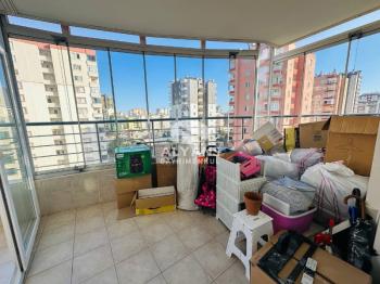 ALYANS'TAN MERKEZİ KONUMDA TEK BLOK OTOPARKLI GENİŞ 3+1