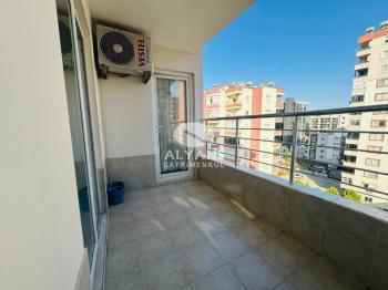 ALYANS'TAN MERKEZİ KONUMDA TEK BLOK OTOPARKLI GENİŞ 3+1