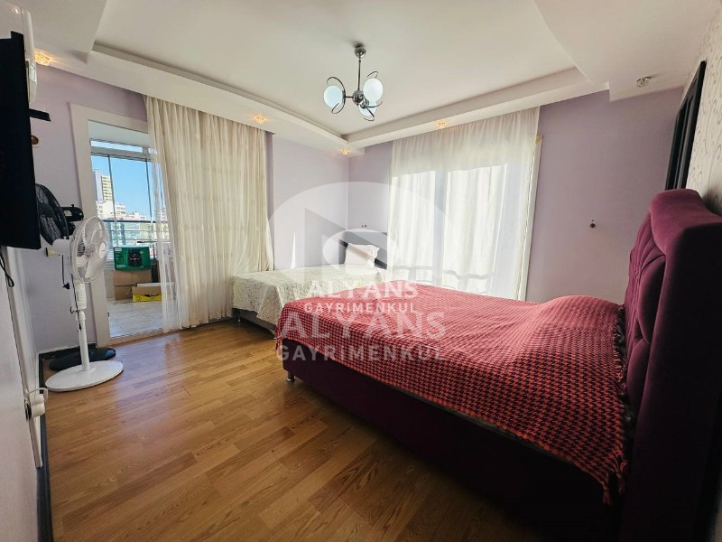 ALYANS'TAN MERKEZİ KONUMDA TEK BLOK OTOPARKLI GENİŞ 3+1