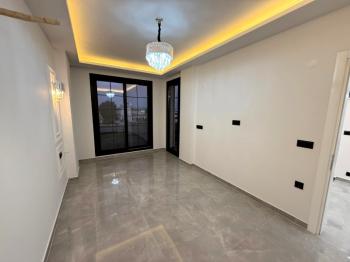 Didim'de 300 Metre Arsa Üzerinde Satılık 4+1 Villa