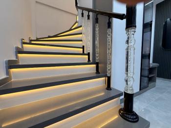 Didim'de 300 Metre Arsa Üzerinde Satılık 4+1 Villa