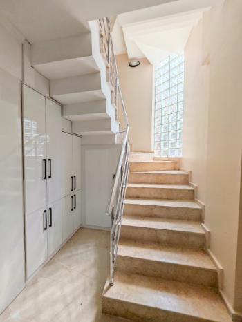 Didim Özgür Deniz Sitesi'nde Denize Yakın Satılık Havuzlu Villa