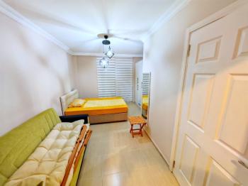Didim Özgür Deniz Sitesi'nde Denize Yakın Satılık Havuzlu Villa