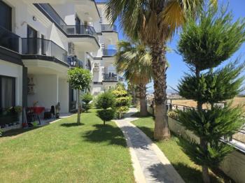 Altınkum da Havuzlu Site İçerisinde Satılık 3+1 Yazlık Villa