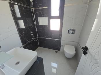 Altınkum da Havuzlu Site İçerisinde Satılık 3+1 Yazlık Villa