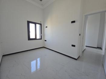 Altınkum da Havuzlu Site İçerisinde Satılık 3+1 Yazlık Villa