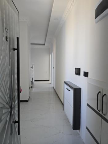 Altınkum da Havuzlu Site İçerisinde Satılık 3+1 Yazlık Villa