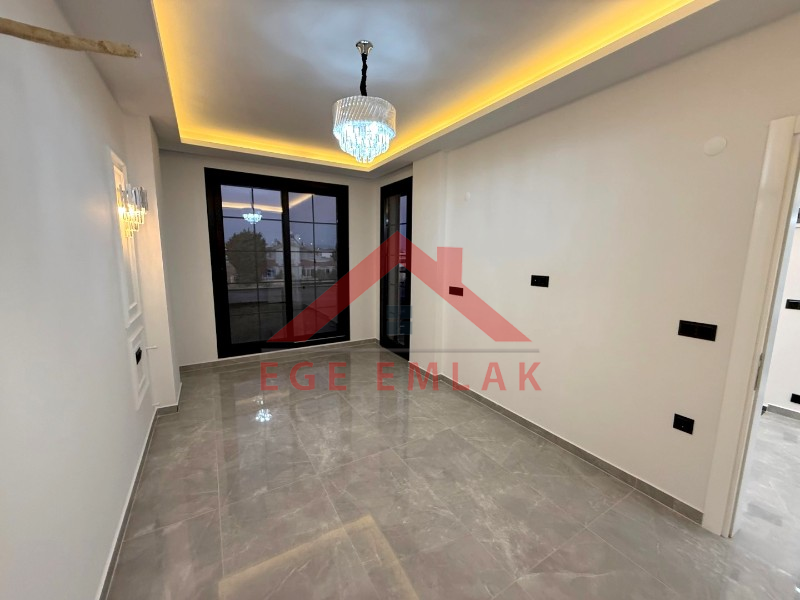 Didim'de 300 Metre Arsa Üzerinde Satılık 4+1 Villa