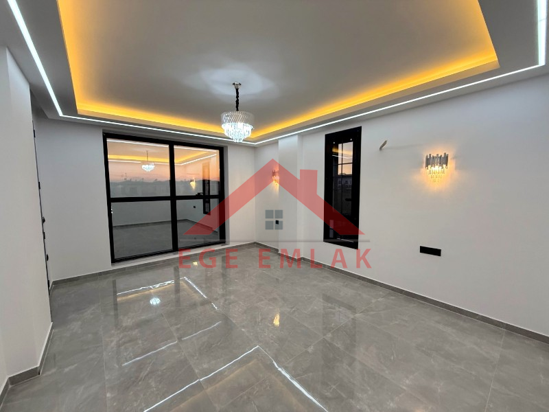 Didim'de 300 Metre Arsa Üzerinde Satılık 4+1 Villa